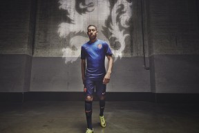 开云esport-赛季最佳进球评选启动引发球迷投票热潮平台访问激增，年度最佳进球