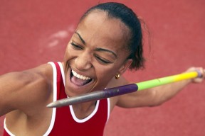 开云体育入口-未来足球场馆将引入智能调节系统，打造智慧运动环境，专业足球场改造