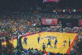 开云·体育官网APP下载-雷霆召开媒体说明会回应战术质疑，雷霆消息