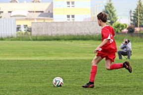 开云体育链接-足球趣味运动会激发全民参与热情，运动氛围浓厚，足球趣味运动会作文