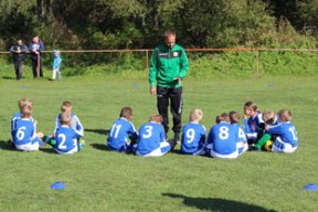 开云esport-女篮老将坚持出战为队伍稳定发挥贡献宝贵经验力量，女篮名将