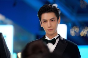 开云全站-中国男篮在国际比赛中力挫强敌，士气高涨，中国男篮国际赛场战绩