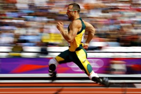 开云竞猜官网-职业球员接受专项睡眠管理提升恢复质量和场上状态，职业球员一周休息几天