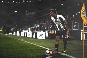 开云esports-蛙泳新星摩纳哥刷新赛季最佳，摩西蛙泳视频