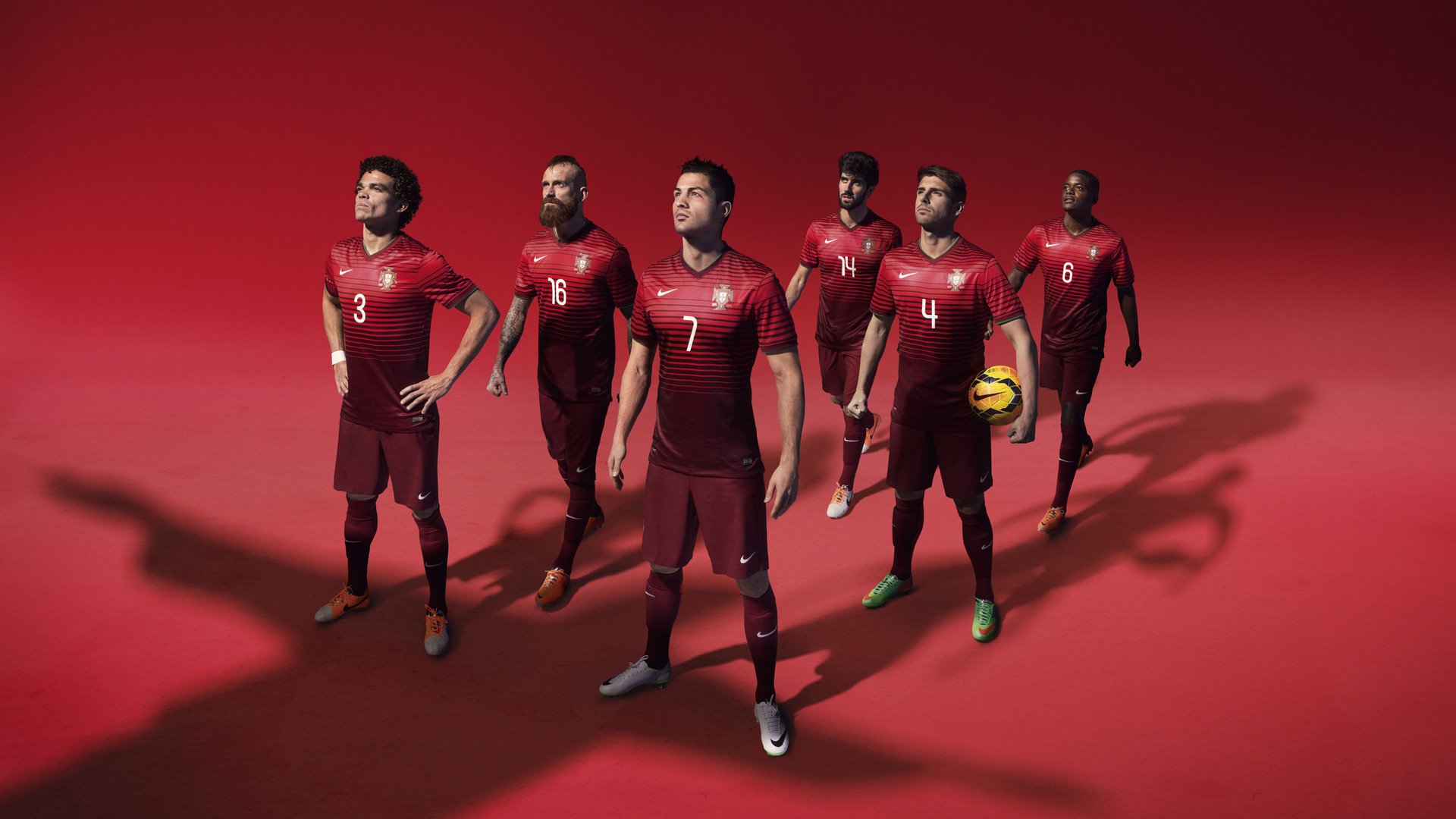 澳大利亚袋鼠队的快攻反击让敌方防线不堪一击，澳大利亚袋鼠比赛